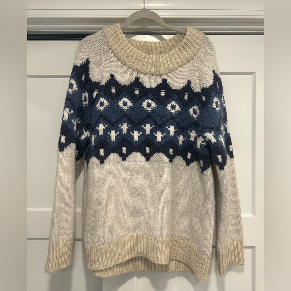 American eagle sweater - new with tags